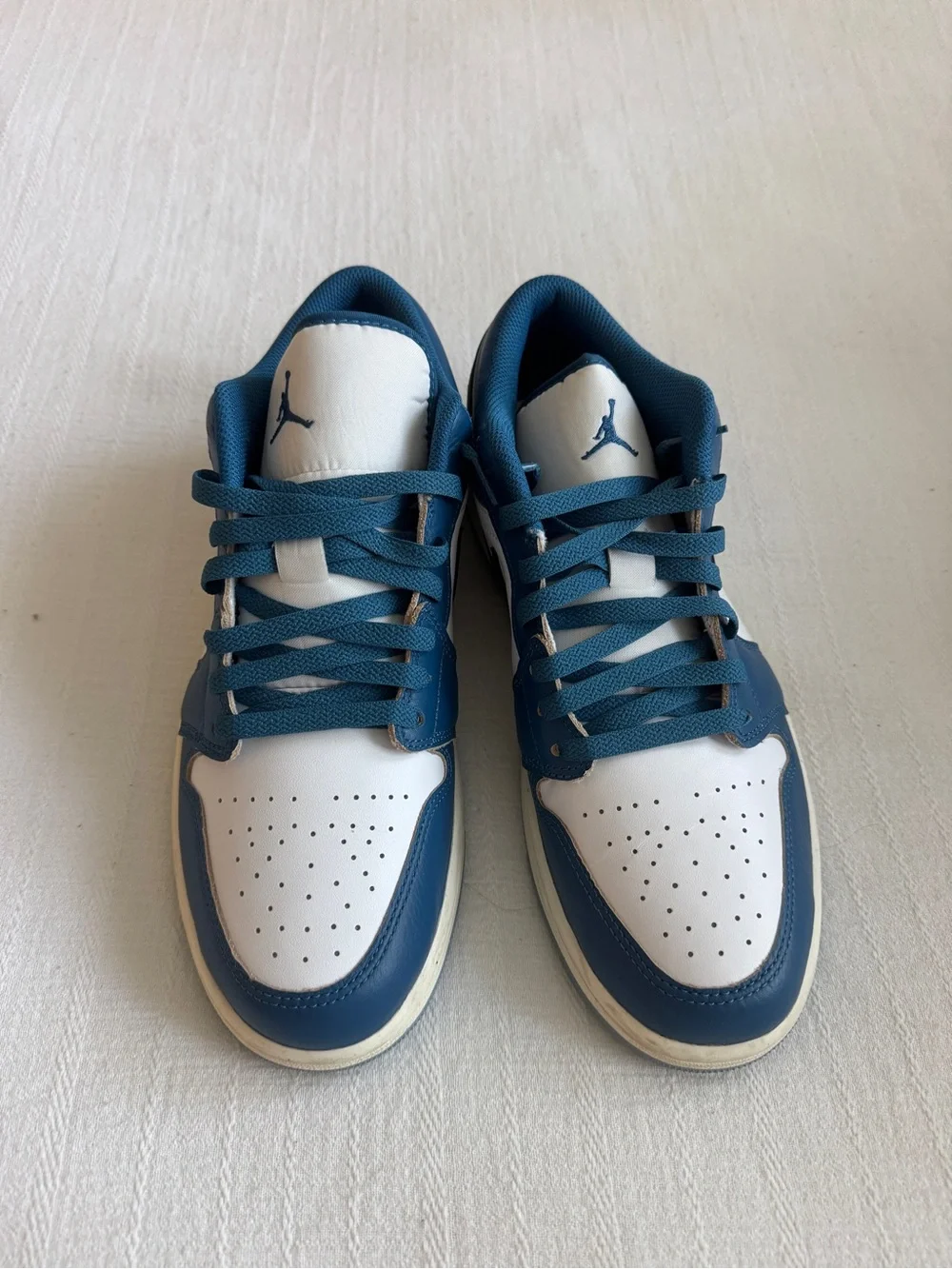 Jordan Low-Top Sneakers in White and Blue